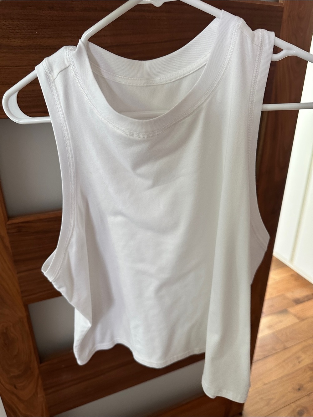 Vuori Energy white Sleeveless Muscle Tank Top - Picture 3 of 6